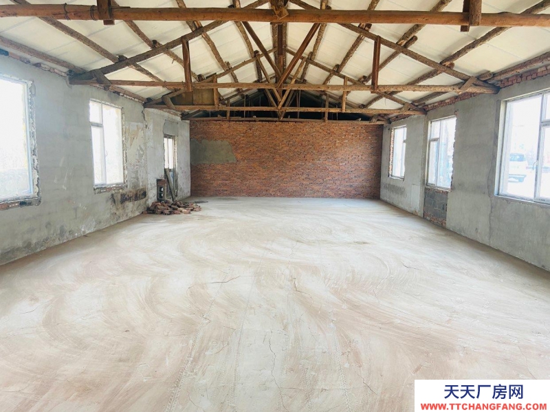 (出租)大連普蘭店 花兒山臨街350平庫房。