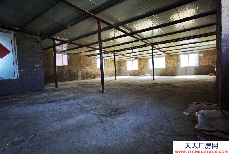 (出租) 撫順順城區鄉政府附近，國道旁，300平倉庫