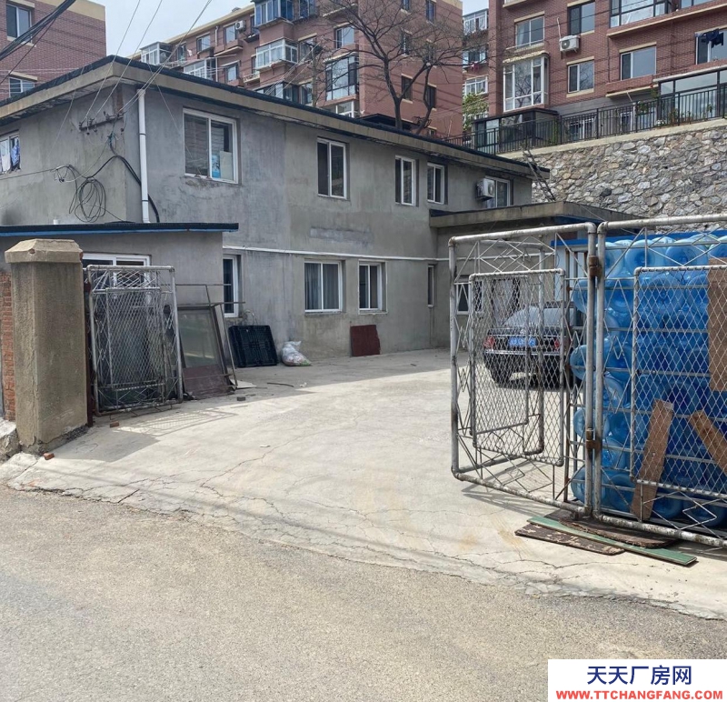 (出租)大連中山 獨門獨院，帶400平大院，動力電，暖氣，水齊全！