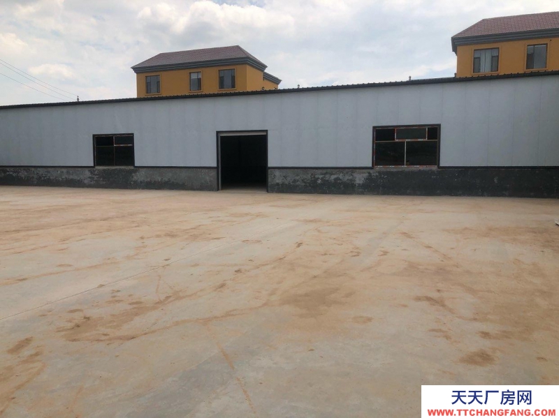 (出租) 上下兩層，有升降機。共40平米卷閘大門小車可進庫