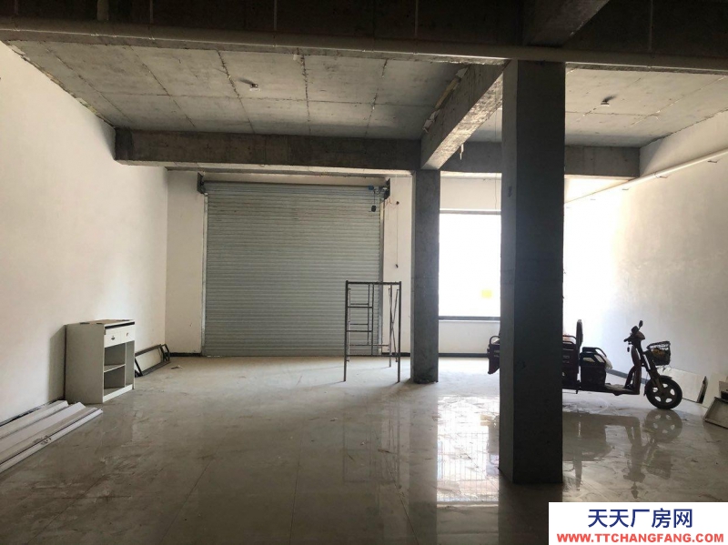 (出租) 出門大路，停車方便。倉庫大。