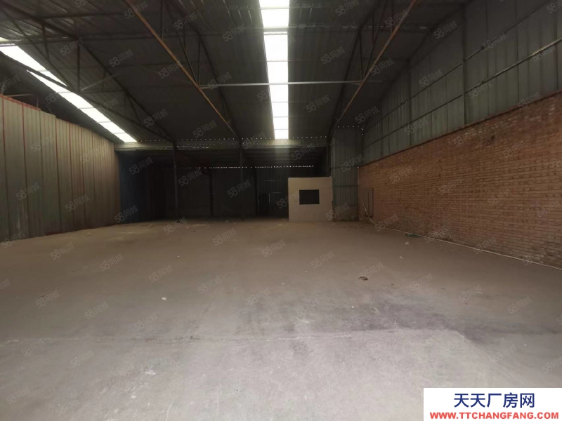 (出租) 呼和浩特新城區名都楓尚小區北門8000平倉庫出租，200起租