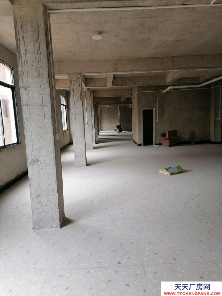 (出租)桂林靈川 廠房，倉庫出租，1100平方，可分租，交通便到，可進大貨車，