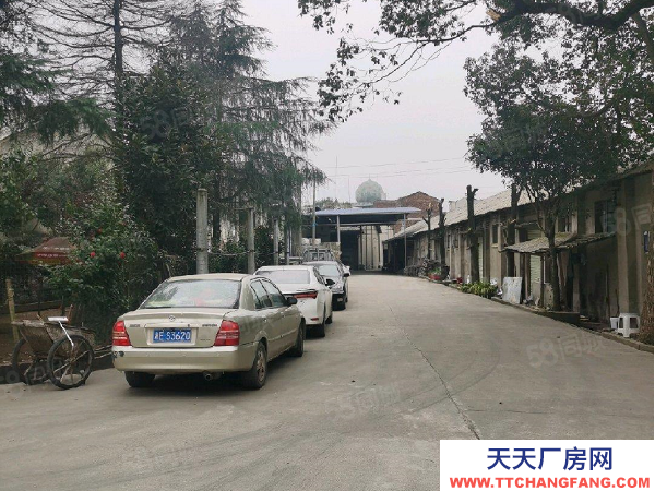 邵陽(yáng)市邵東縣雙江路標(biāo)準(zhǔn)廠房 有大型停車(chē)場(chǎng) 有三相電