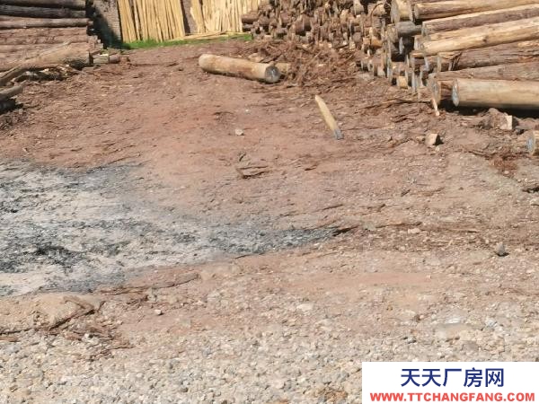 邵陽市邵東縣 有5間門面地皮，在320國道旁邊，建筑用地，性產(chǎn)權，