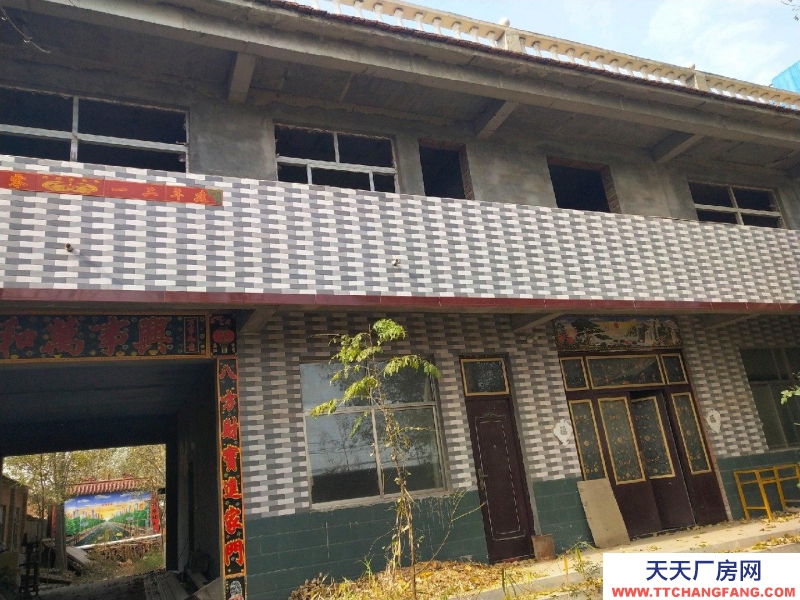 聊城冠縣水電齊全，前排二層樓，后邊是院