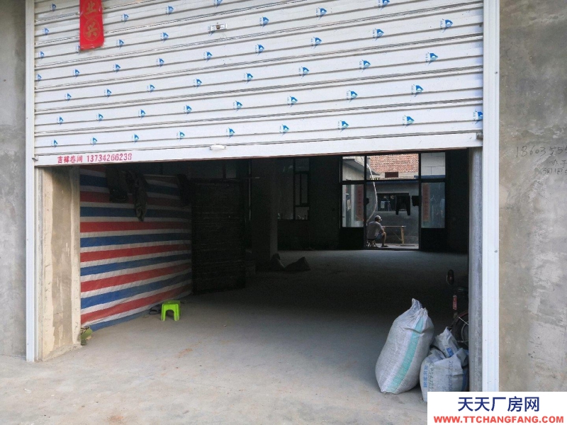 (出租) 15米×12米大通房，交通便利，位置優越。