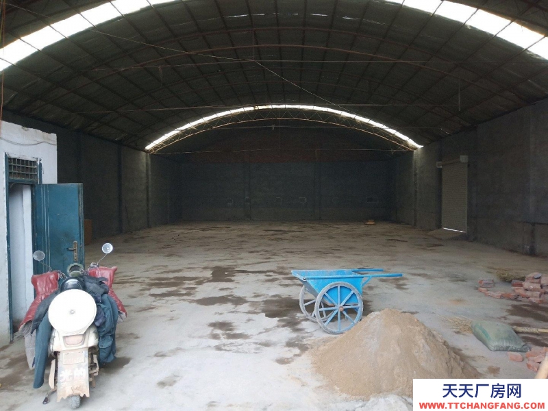 邯鄲 邯山 南堡庫房,距離浙江商貿城,華耀城,科貿城500米。租金面談。