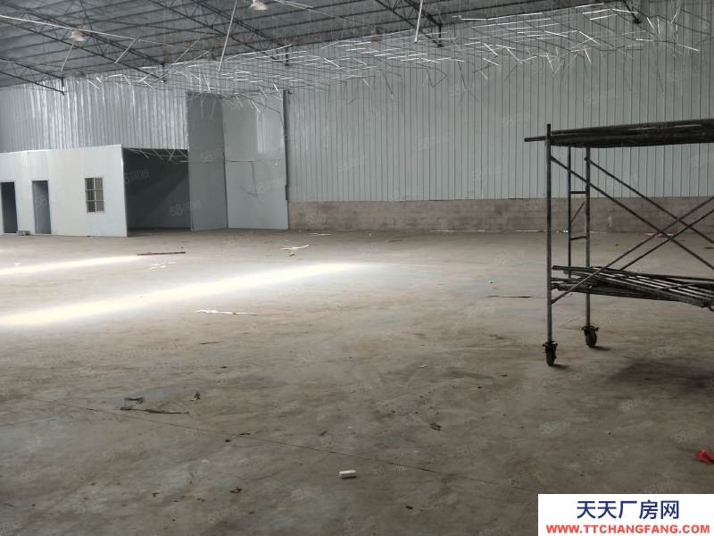 (出租)柳州城中 免中介費柳東新區(qū)3500平方，可分租，證件齊全