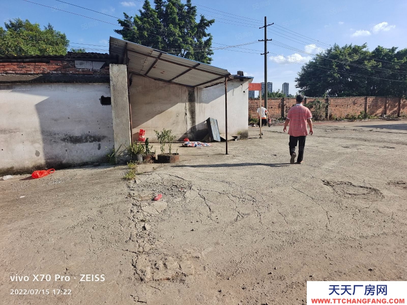 (出租)柳州柳北區可做籃球場的廠房出租，面積1650，單價只要12元，全新廠房