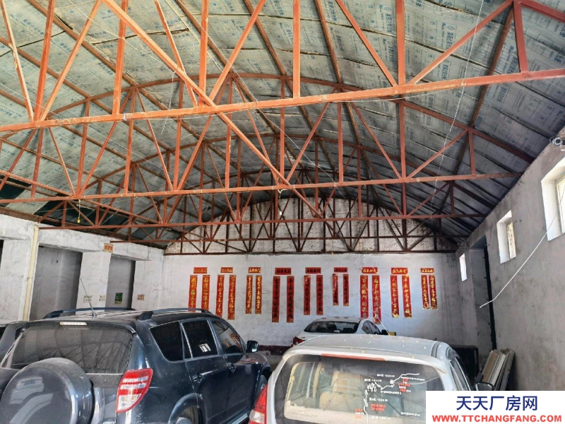 (出租) 有三相電，有配套辦公用房。可以停車。