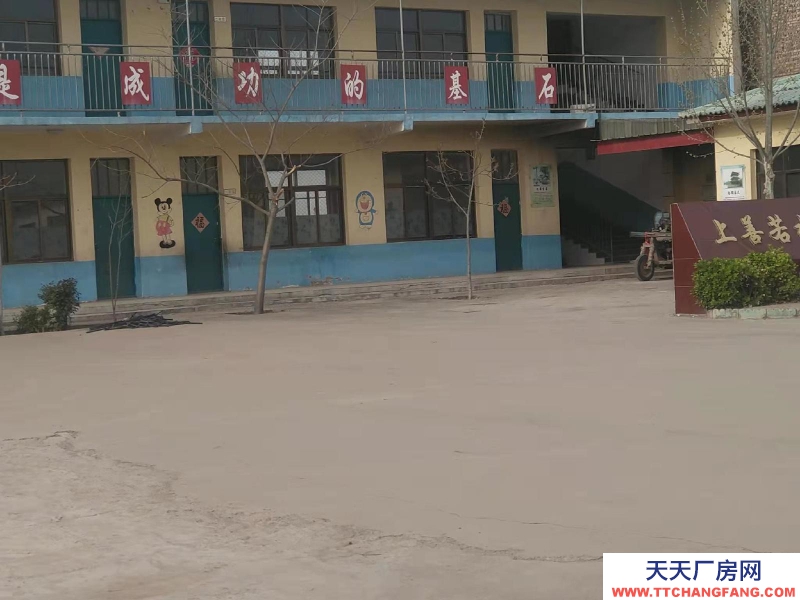 邯鄲 臨漳縣  本院水電（220伏380伏）齊全 大（牽引車）小車均可進(jìn)院