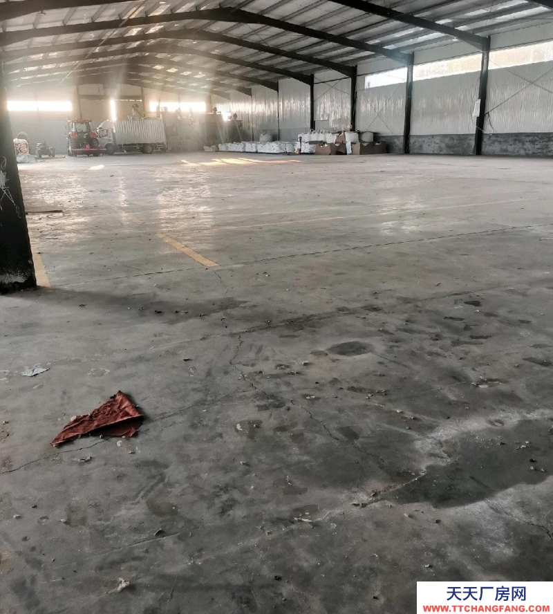 德州臨邑S242省道旁邊，交通便利，水電齊全，可做庫房。