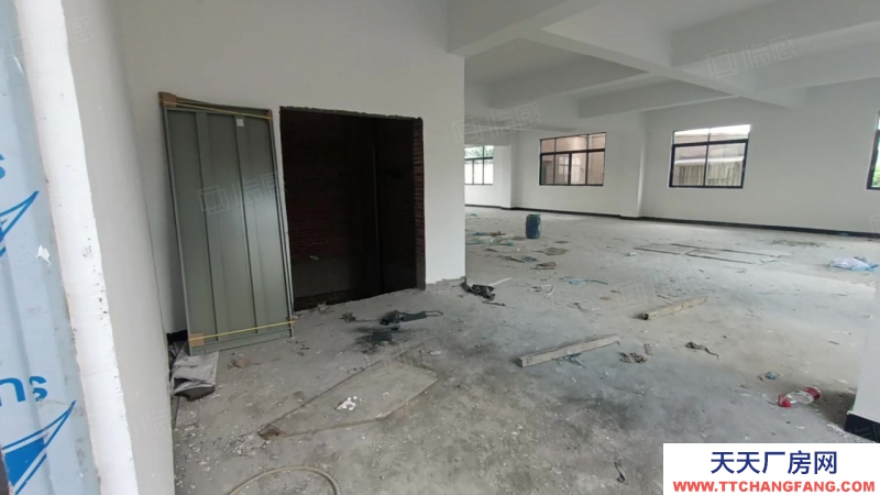 (出租) 廣東中山廣豐公園附近全新廠房1800方招租，單層面積450方形象好