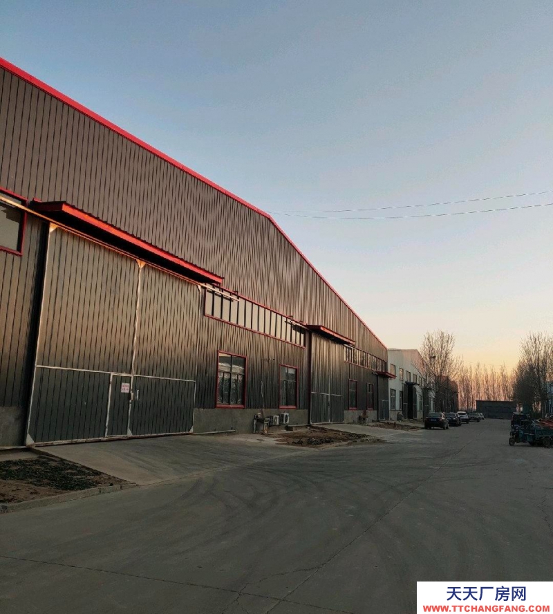 德州武城雙行車，每間都是兩個(gè)十噸的行車，一共四臺(tái)