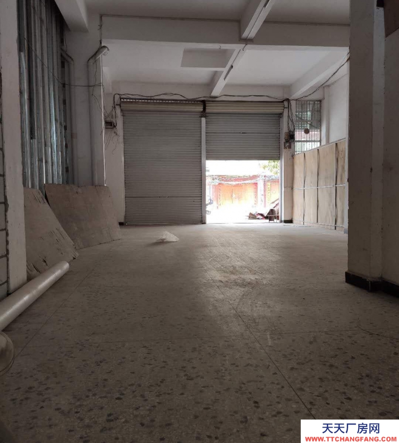 (出租) 玉林博白興隆西路雙旺鋪可做倉庫，也可用于辦公，或做商鋪，客流量大