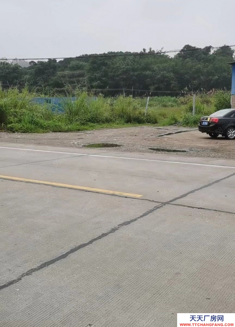 (出租) 廣東韶關(guān)仁化地皮 3000方 國(guó)道旁交通方便 砂石地面 有10多間房