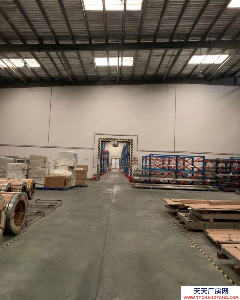 (出租) 廣東佛山容桂倉庫出租停車進車沒問題，高度有9米，大路邊上直對房東