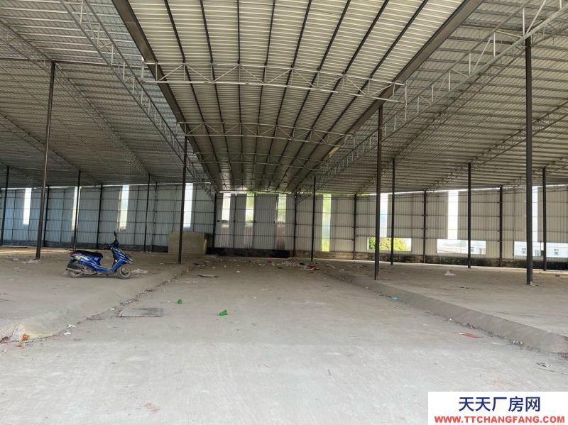 (出租)玉林 陸川工業(yè)園區(qū)紅綠燈路口，6000平方，可裝吊，