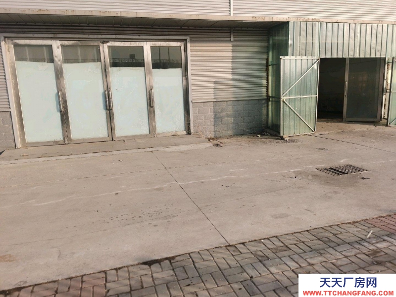 (出租) 營口鲅魚圈區(qū)二樓有辦公室三間110平米 ，會(huì)議室一個(gè)200平米 有食堂。