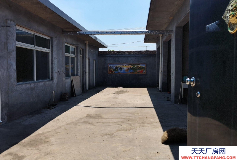 (出租) 有住宿有庫房有衛(wèi)生間有廚房，居家辦公辦廠作庫房都可以