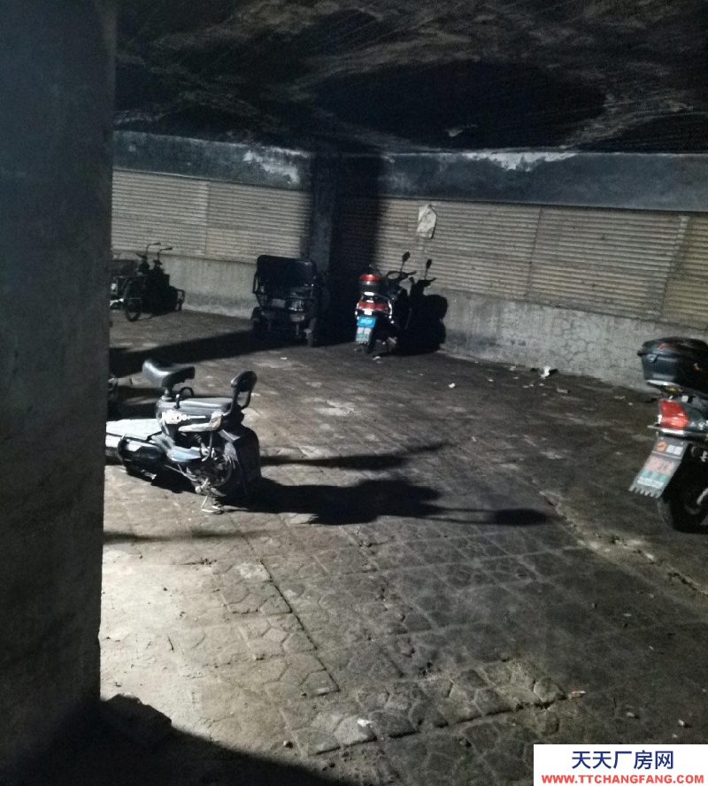 (出租)營口西市區 可做快遞公司，存放貨物，車輛……車棚出租