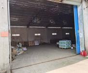 (出租) 有單層廠房，車位充足。層高五米，水電齊全。