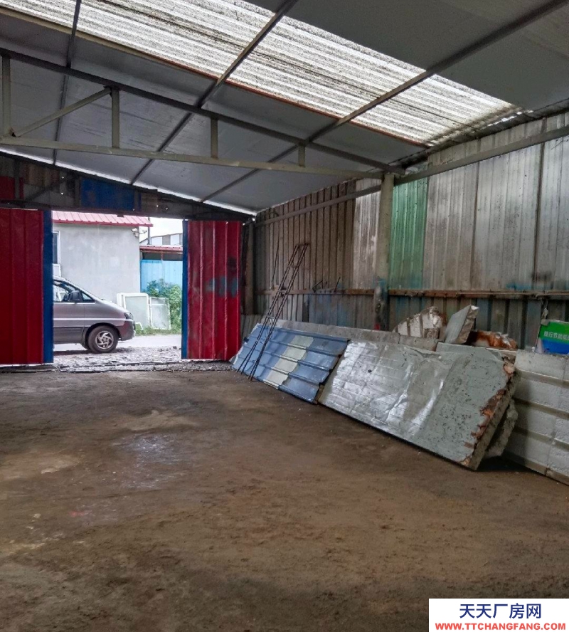 (出租) 丹東東港可做門市房，車可入庫(kù)，八扇大門，門口自家停車位