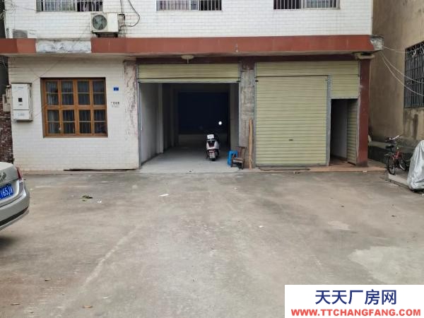 岳陽(yáng)市岳臨湘區(qū) 前院200平方 一樓130 后院350 還有3間平頂房