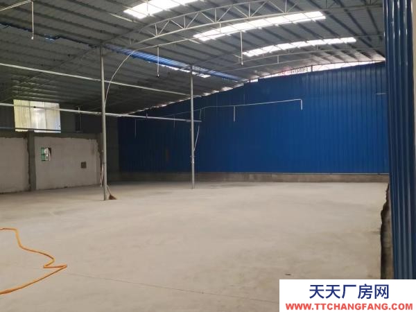 岳陽(yáng)市岳臨湘區(qū) 前院200平方 一樓130 后院350 還有3間平頂房