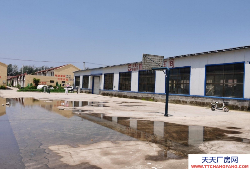 菏澤曹縣層高8米，所有電線路已安裝好，交通方便，車間標準高