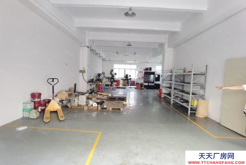 (出租) 深圳龍華觀瀾庫(kù)坑獨(dú)院一樓廠房精裝修800平方低價(jià)出租