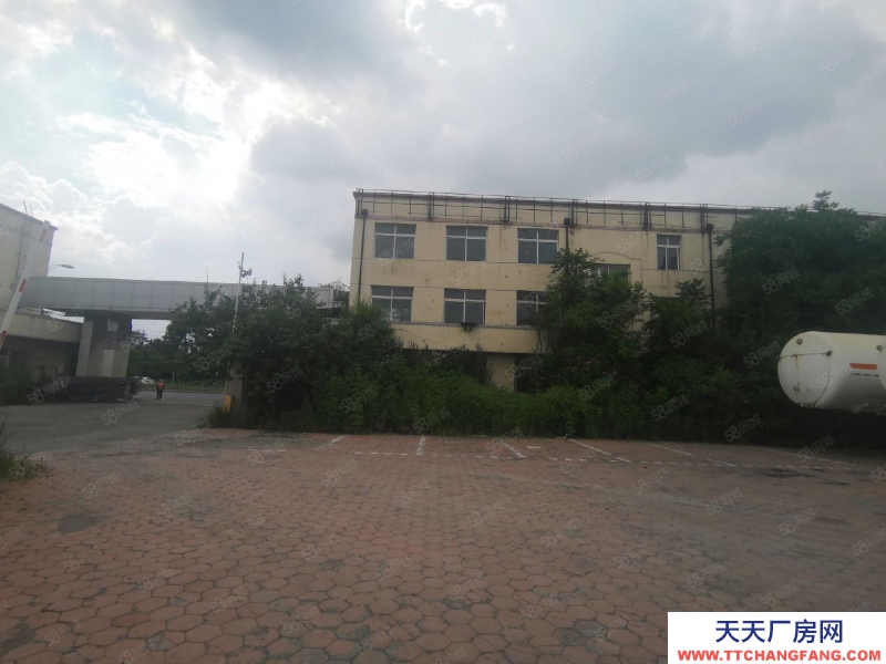 (出租) 鞍山立山區可分租（房主直租）立山 勝利北路 北出口 廠房 辦公樓 出租