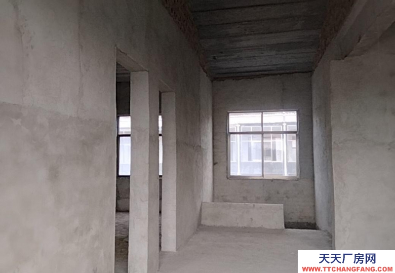 菏澤單縣交通方便，通風采光好