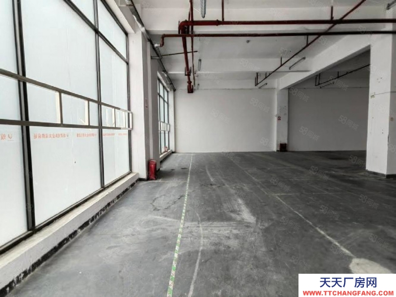 (出租) 深圳龍華油松靠坂田帶卸貨平臺(tái)一樓1000平廠(chǎng)房出租