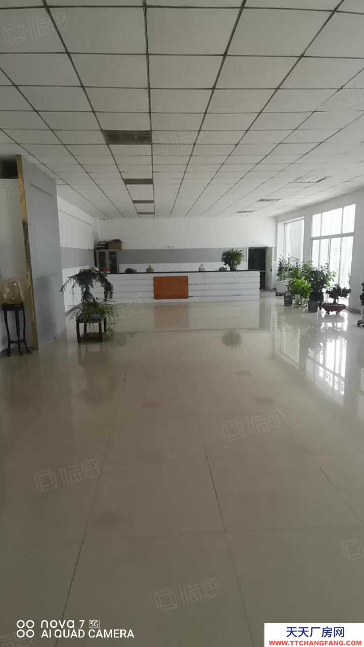 (出售) 鞍山海城南外環(huán) 張家轉(zhuǎn)盤(pán)西走1公里 土地2500平 房屋2000平