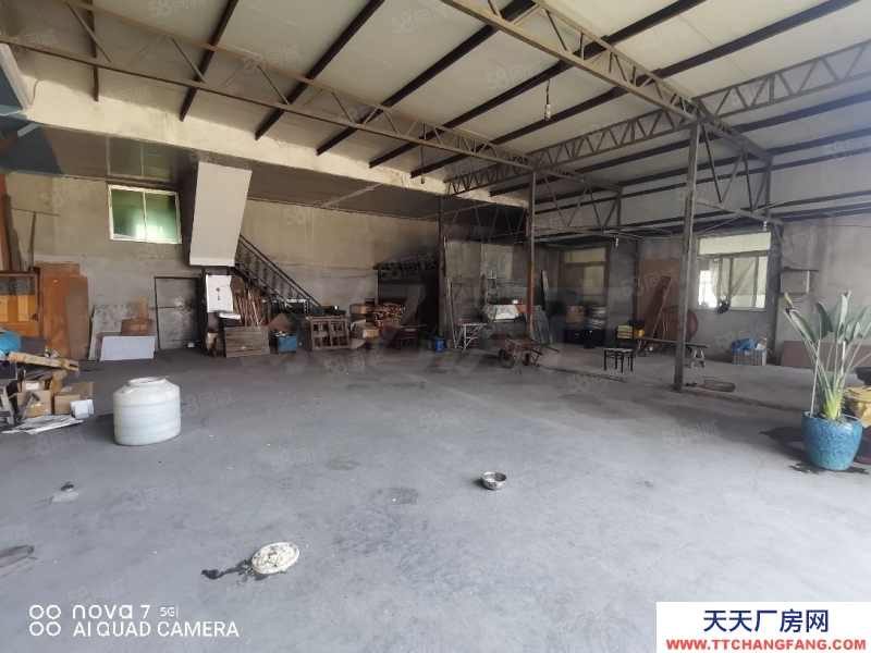 (出售) 鞍山海城南外環(huán) 張家轉(zhuǎn)盤(pán)西走1公里 土地2500平 房屋2000平