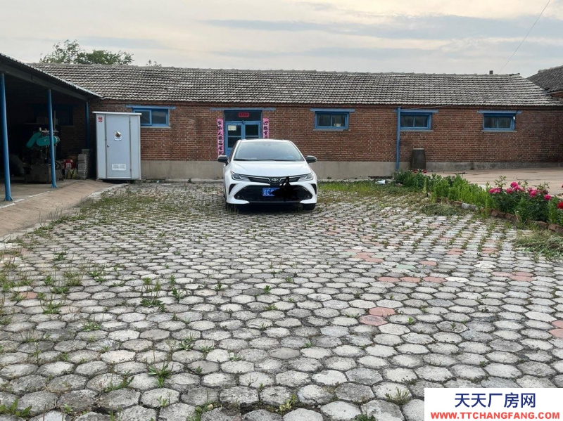 (出售) 鞍山千山下石橋前后兩個(gè)廠房倉(cāng)庫(kù)