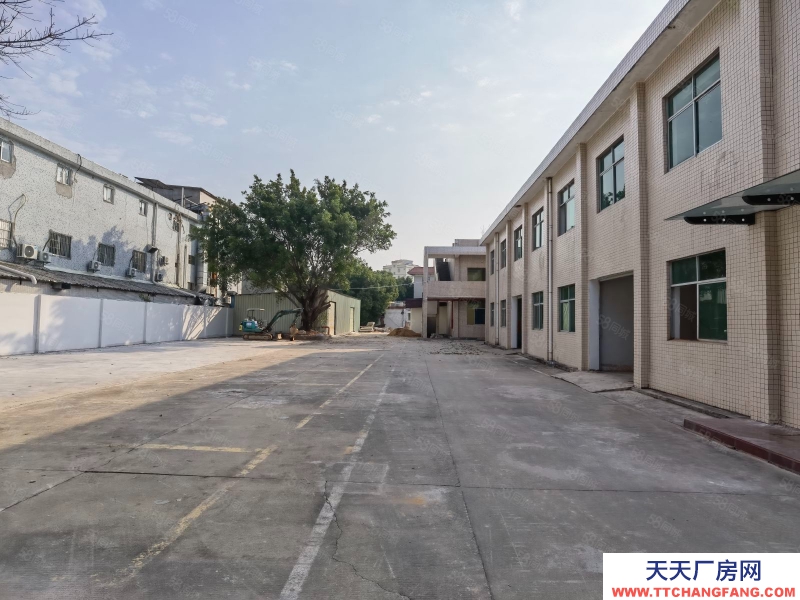 (出租) 深圳200平起分租空地超大！平湖華南城物流電商倉庫廠房出租一萬平