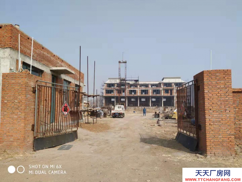 (出售) 錦州凌海獨門獨院三層樓低價出售.