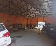 (出租) 共四個倉庫，另有一個簡易庫，外加民房可一并出租，拎包入住