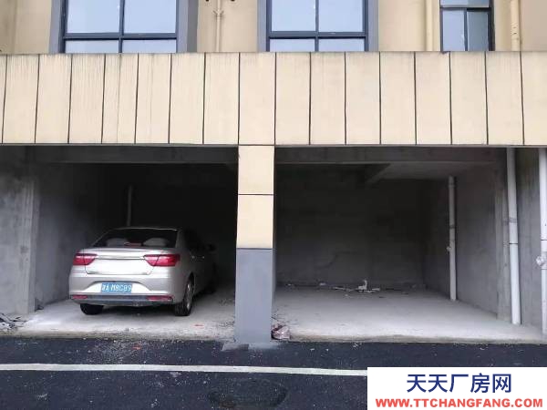 岳陽市岳陽區 本人有岳陽縣筻口鎮幸福城車庫2間對外出租，單個車庫25平方