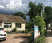 (出租) 交通方便，獨門獨院，居住倉儲兩不誤。