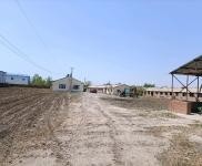 (出售) 梨樹縣萬發加油站后身大院出售，面積9000平方米，臨街！