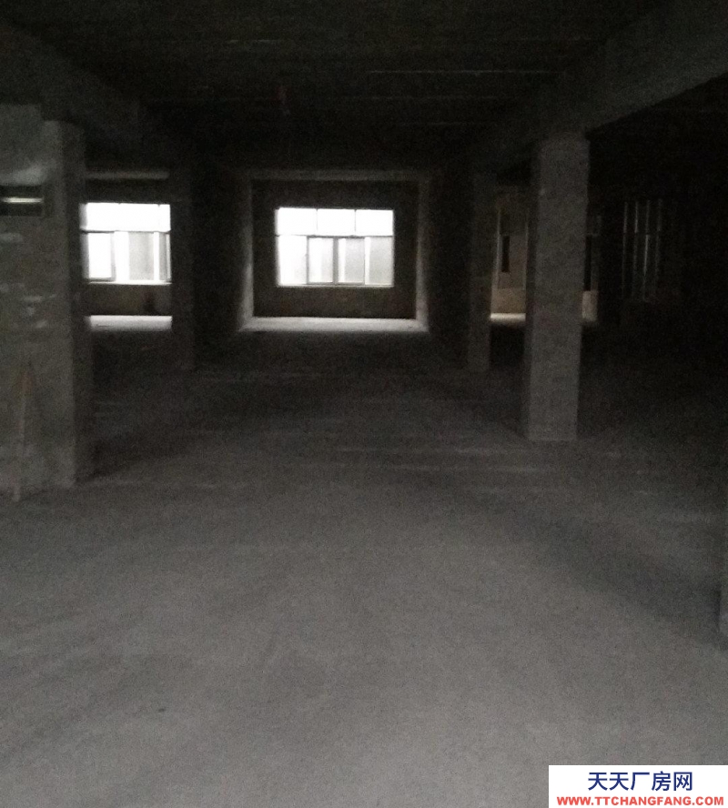 西寧 屋，水電齊全，三相電源，220伏電源辦小型企業