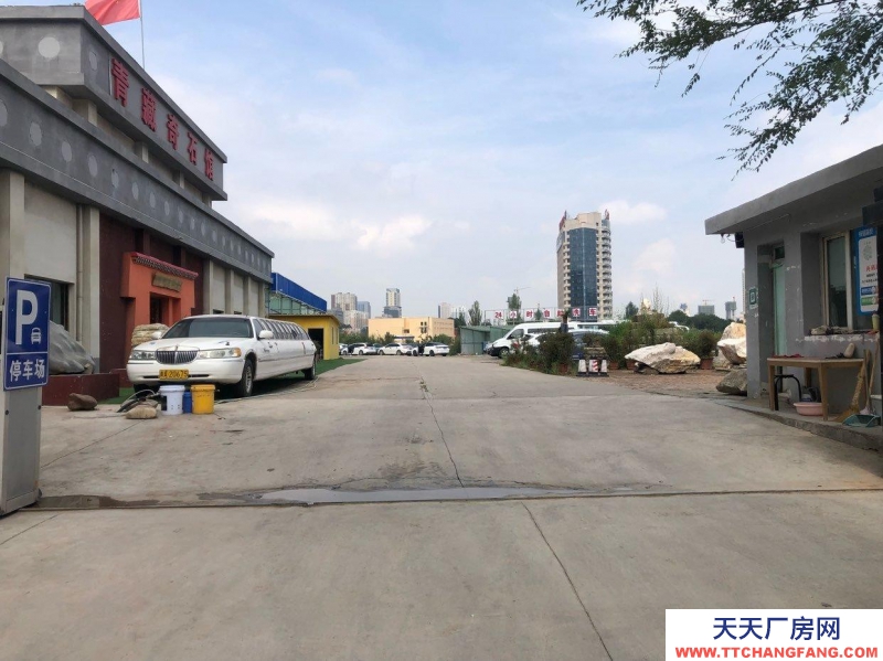 西寧交通方便、臨街。空余場地，廠房可分租。生產加工大平臺。