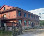 (出租)遼源 建筑面積1000平以上,各種設(shè)施齊全,有停車場(chǎng)!