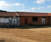 (出售) 東遼水泥板房兩個(gè) 庫房一 住房一個(gè)