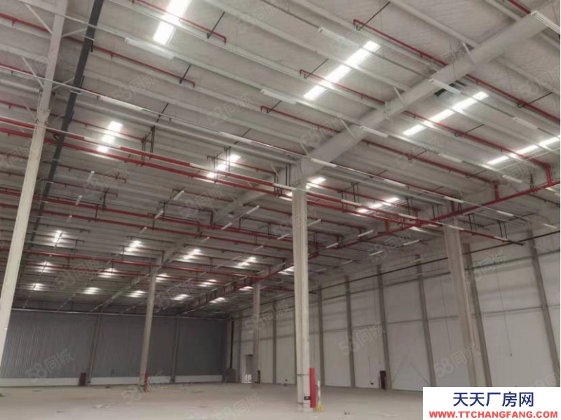 湖州吳興(出租) 吳興區(qū)高規(guī)格帶月臺(tái)單層倉(cāng)庫(kù),交通便捷,形象高端大氣,使用率高