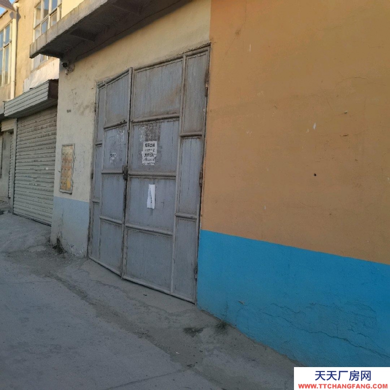 西寧自己房屋出租，臨近互寧高速路，門口臨近鄉村路。